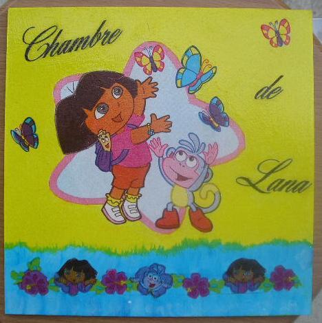 Plaque de porte Dora, prénom LANA  - 5.00€